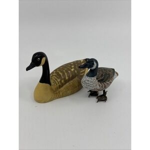 2 Vintage Mini Canadian Goose Wood Figurines ANRI‎ Italy Animals Webbed Feet